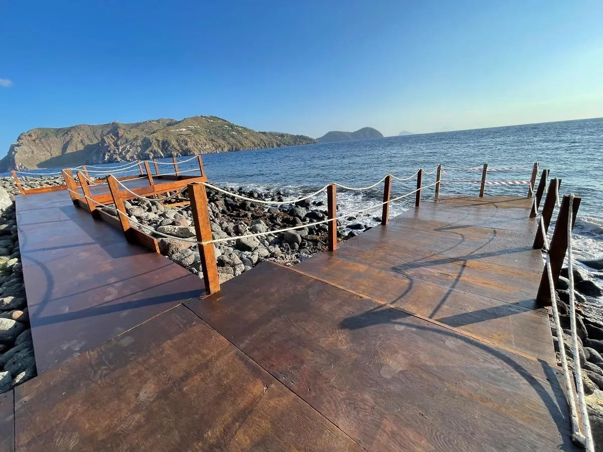 Hola Mediterranean Apartment Vulcano  Italy