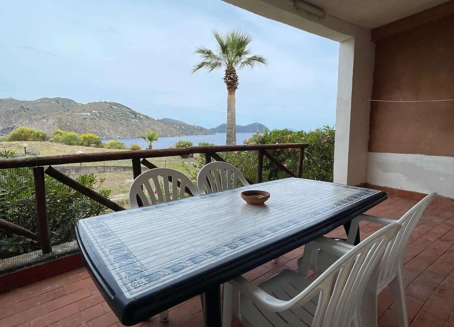 Hola Mediterranean Apartment Vulcano
